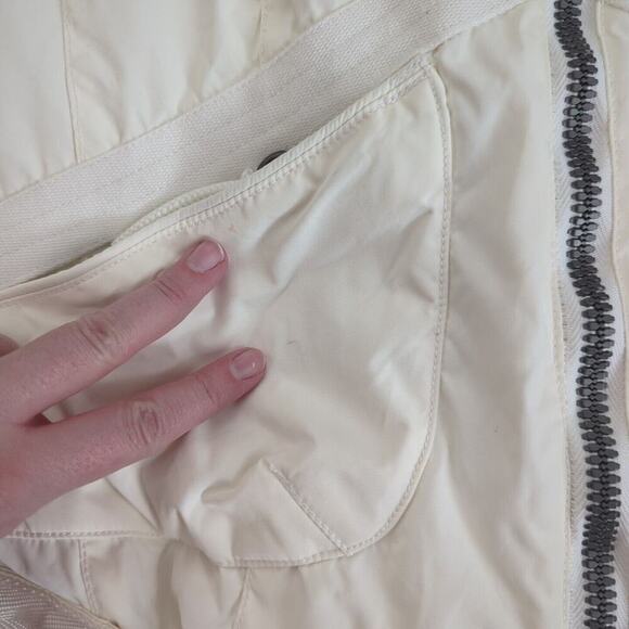 Jet Set JSX White Puffer Winter Snow Vest Zipper Details Size 2 - Picture 4 of 8
